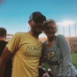 Meet your Posher, Claire